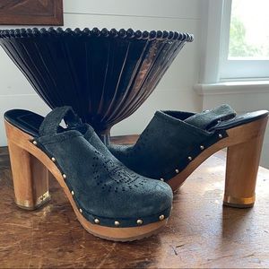 Tory Burch sling back clogs size 6